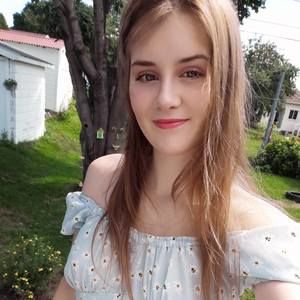 Meet your Posher, Lauréline